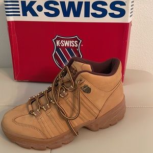 K-Swiss suede mid top shoes - Tan
